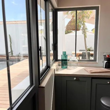 Дом отдыха Somptueuse Villa Privee 9 Chambres 7 Salles De Bain Piscine Privee Ла-Куард-сюр-Мер