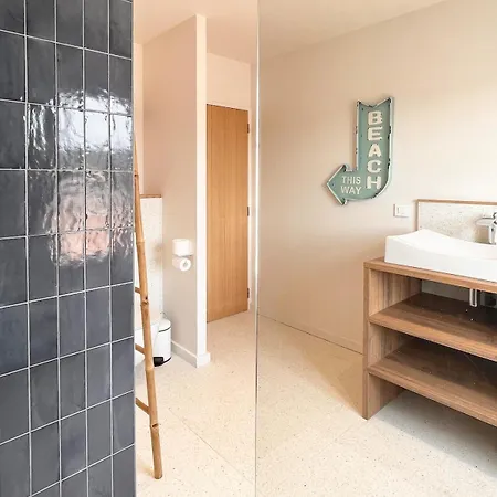 Дом отдыха Somptueuse Villa Privee 9 Chambres 7 Salles De Bain Piscine Privee Ла-Куард-сюр-Мер